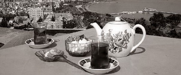 Баку, чайхана в Нагорном парке, 1990-е годы
