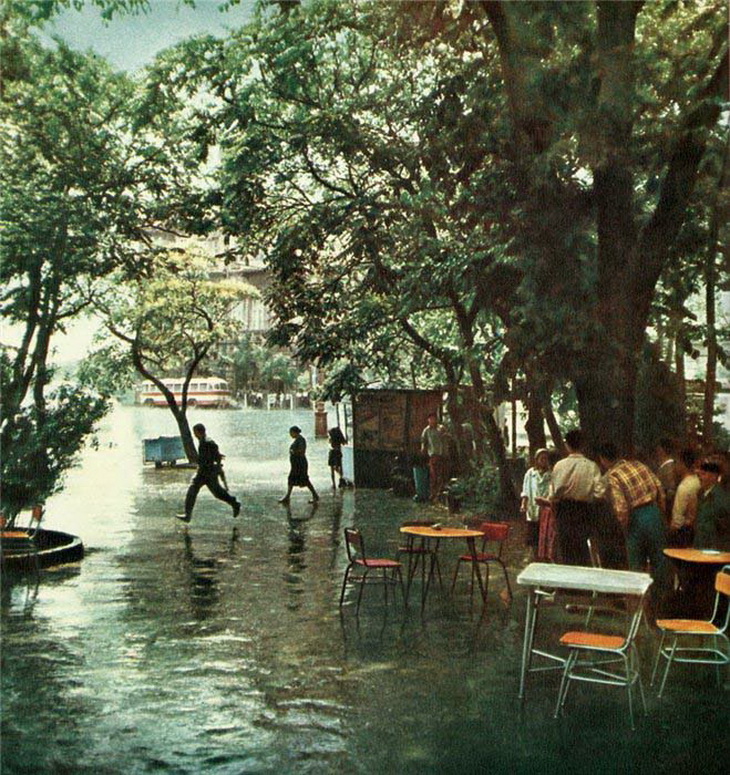 Баку, чайхана у Азнефти, 1960 год